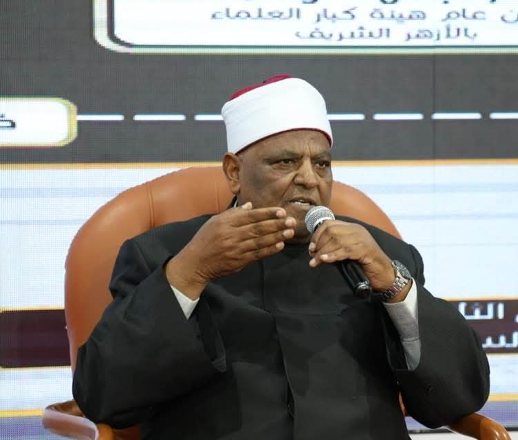 وكيل مشيخة الأزهر الأسبق:  لقب صانعة الأجيال يناسب المعلمات أكثر وليس رعاية الأبناء والزوج والمنزل