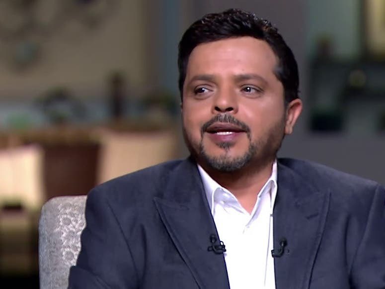 الفنان محمد هنيدي ناعيا شقيقه الأكبر: العزاء يقتصر على صلاة الجنازة