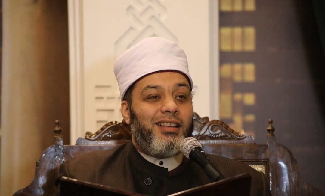 إذا نزل بك شيء فلا تشكه لمخلوق مثلك