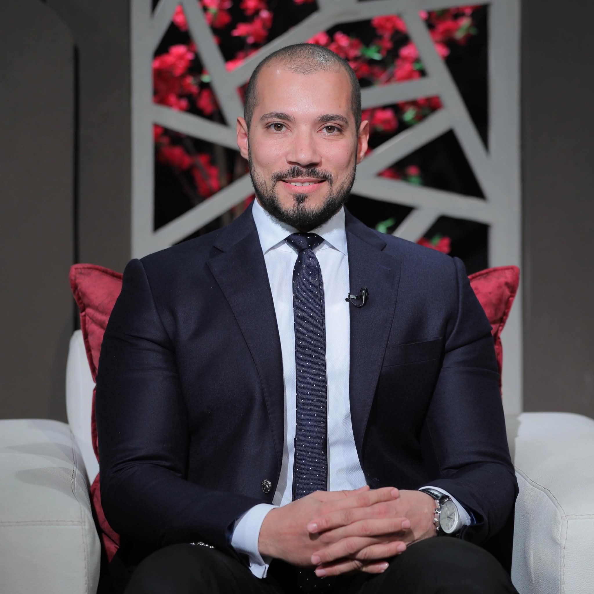 عبد الله رشدي يحذر من الزواج بـ:                 «الشرشوحاتِ والمُجتَرِئاتِ فاقداتِ الحياء »