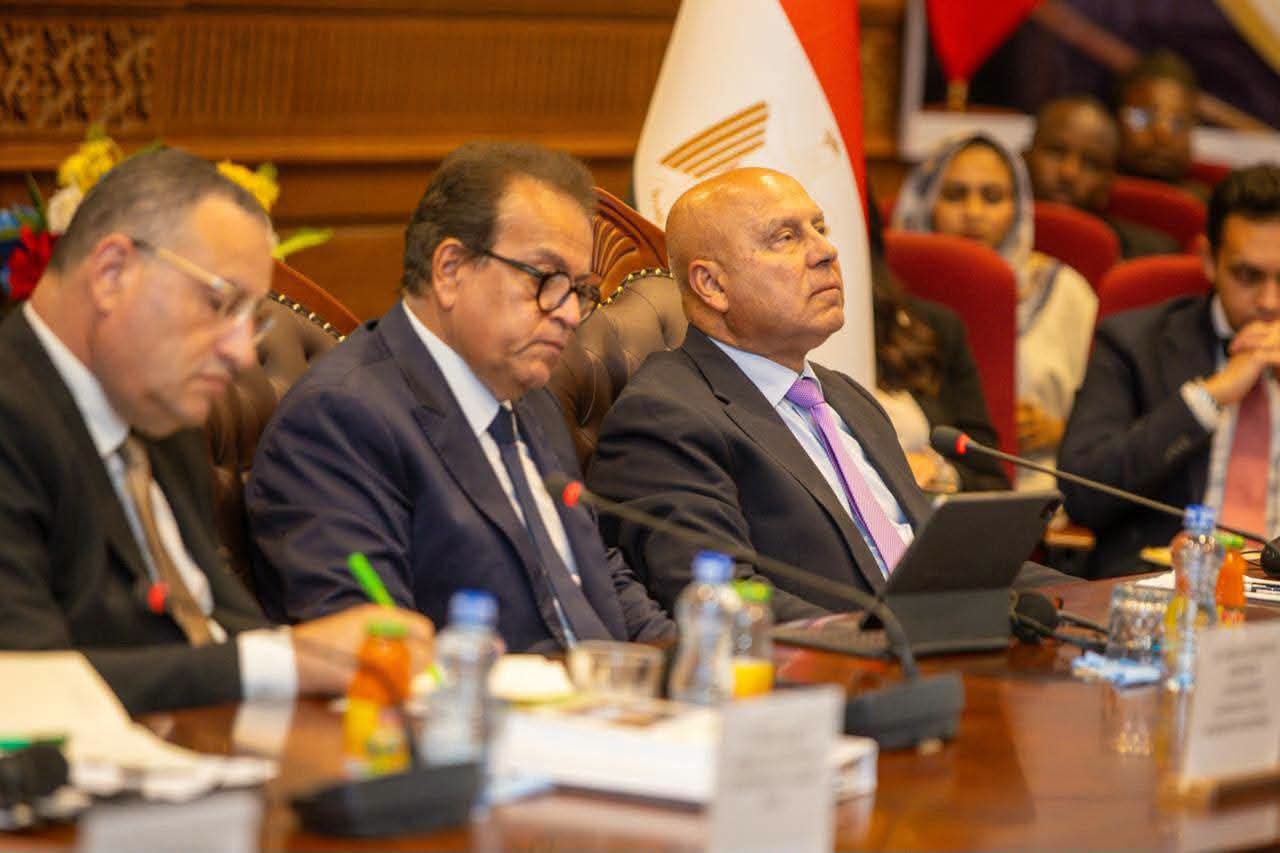 بطول 4300 كيلو متر وتنفيذ مصري:   ممر لوجستي يربط شرق أفريقيا بغربها.. يخفض زمن نقل البضائع من ثلاثة أشهر إلى أسبوع واحد
