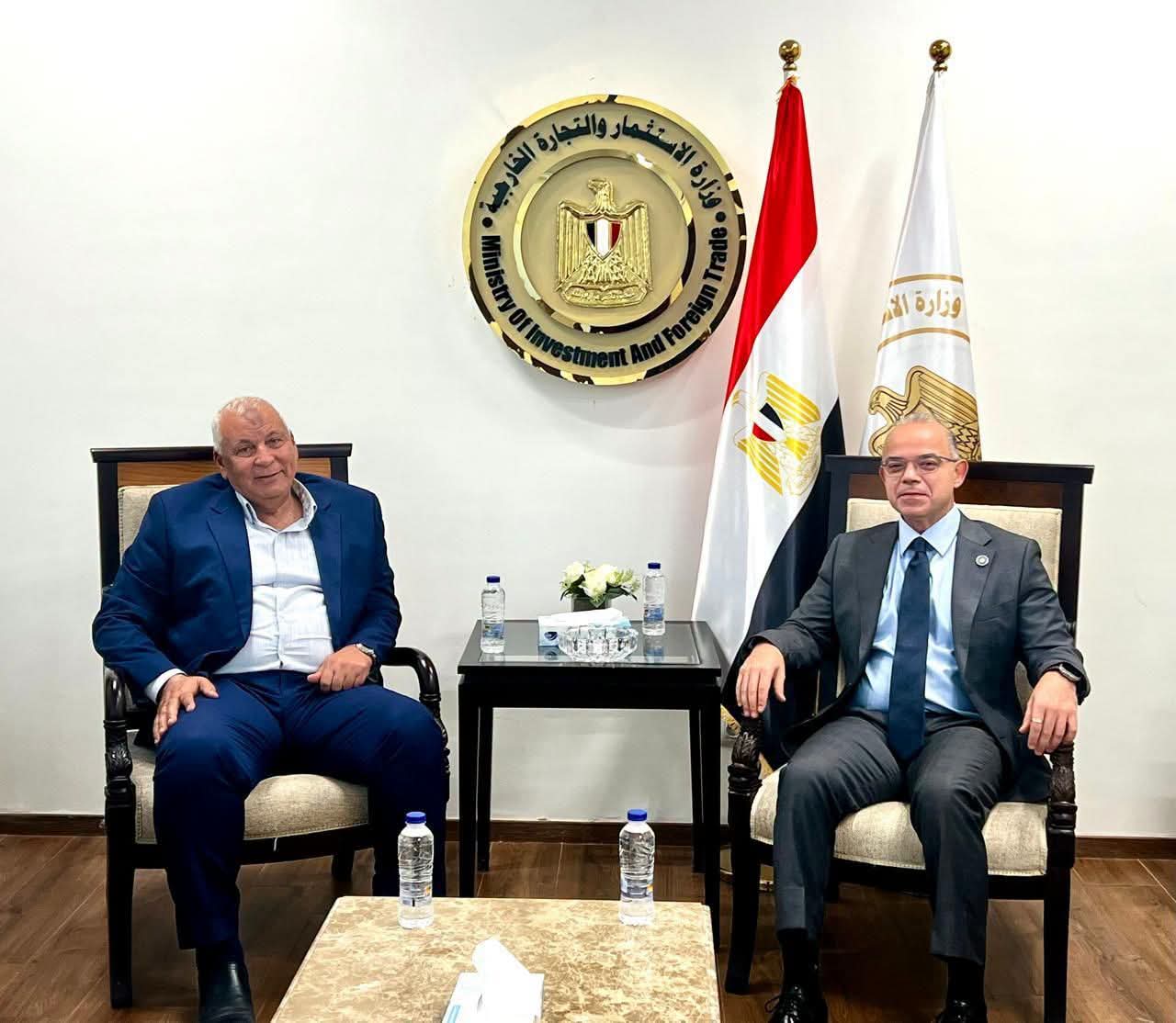 وزير الاستثمار يبحث مع محافظ مطروح تحويل الفرص الاستثمارية إلى مشروعات قابلة للتنفيذ