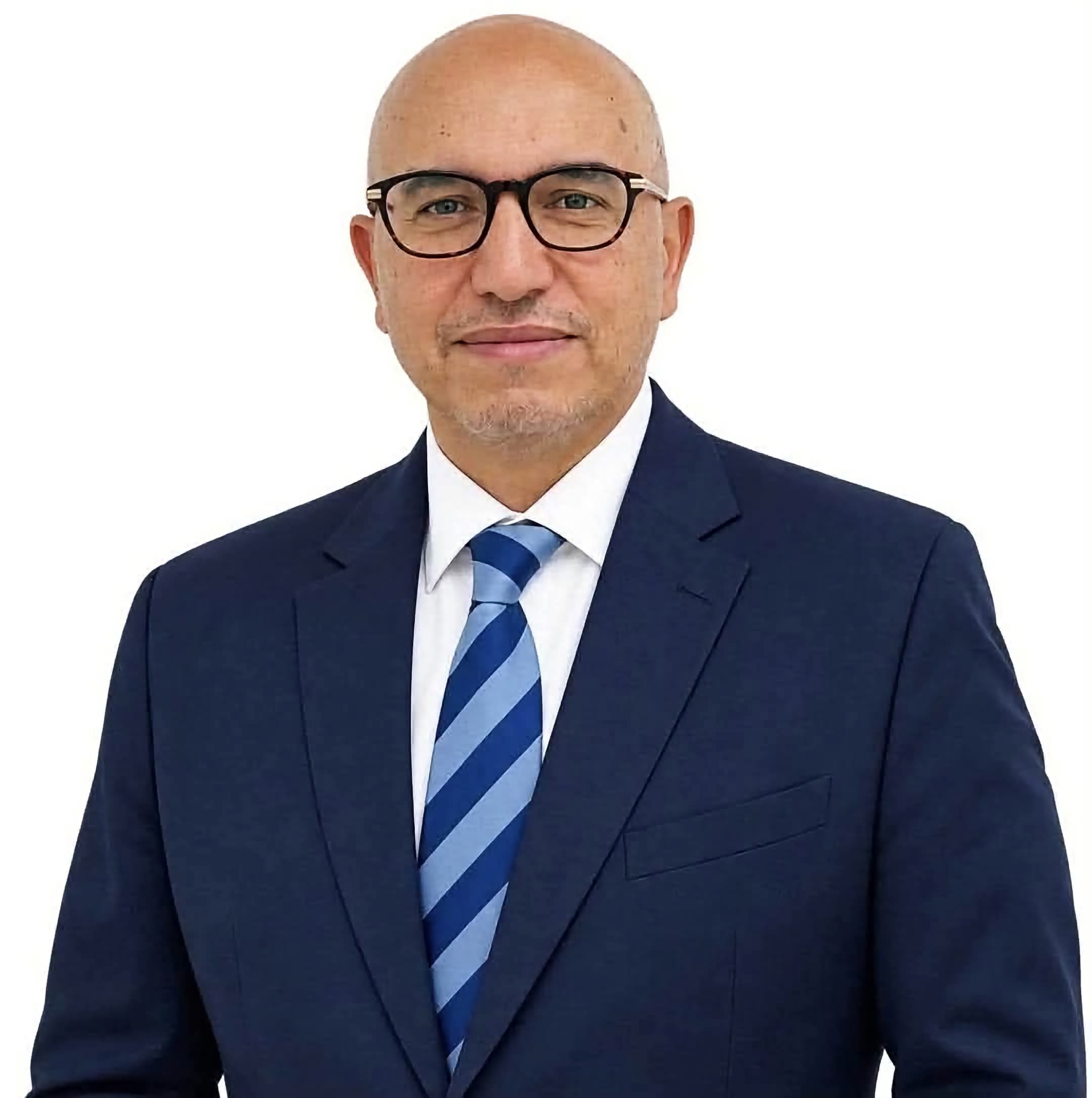 إنجاز طبي دولي.. أستاذ بقصر العيني عضوًا بمجلس محافظي الجمعية العالمية للجلوكوما