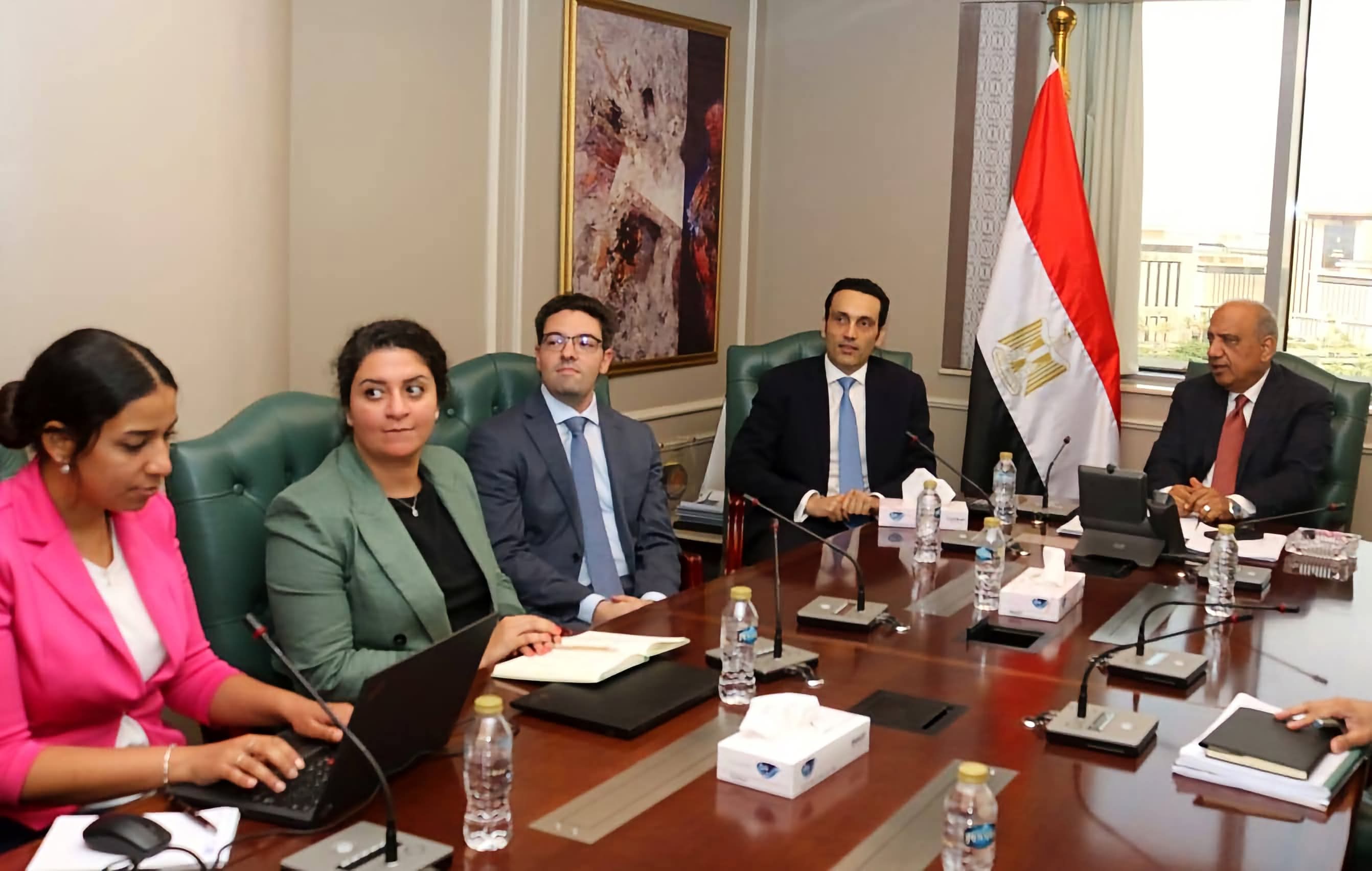 3100 ميجاوات طاقة متجددة و4000 ميجاوات/ساعة بطاريات.. خطة جديدة لتعزيز شبكة الكهرباء