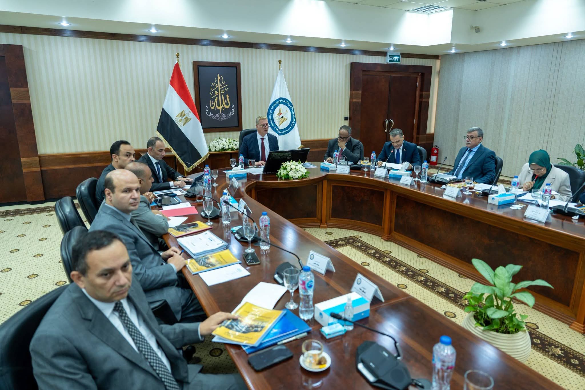 إنتاج البنزين يقفز إلى 637 ألف طن.. «البترول» تعلن خطة تطوير معامل تكرير السويس