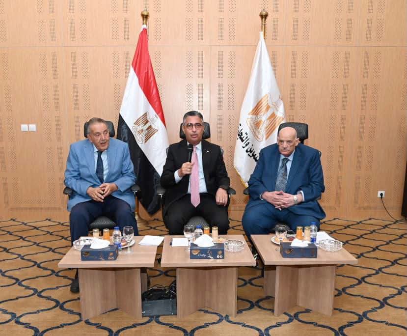 لجنة مشتركة لحسم مطالب أصحاب المخابز خلال شهر.. والتموين تبحث تكلفة إنتاج الخبز والخصم المباشر