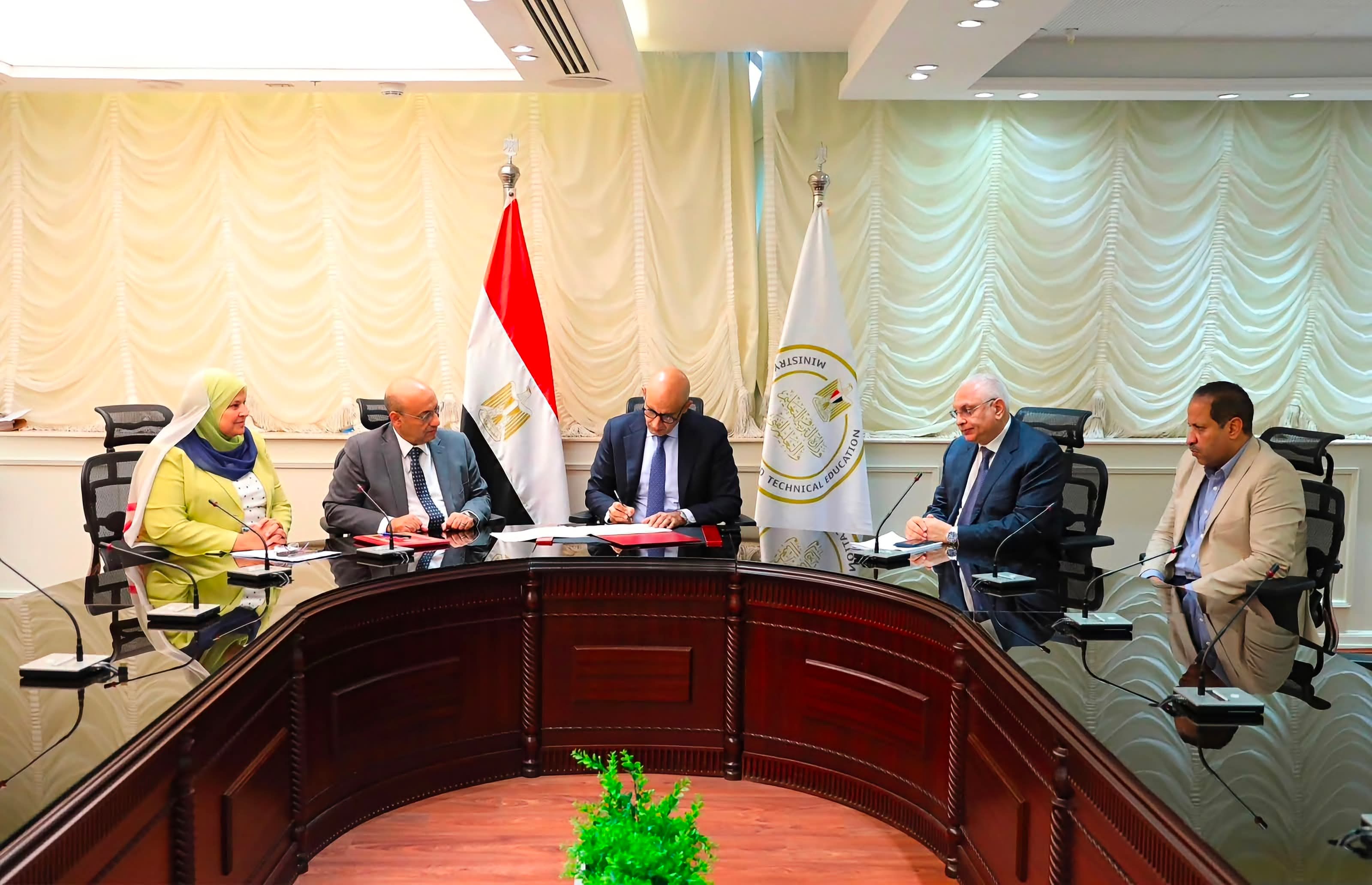 89.49% نسبة النجاح في الدور الثاني للدبلومات الفنية.. و99.62% بالتكنولوجيا التطبيقية