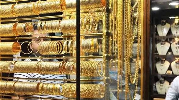الذهب يتراجع.. عيار 21 يسجل 6500 جنيه اليوم الخميس