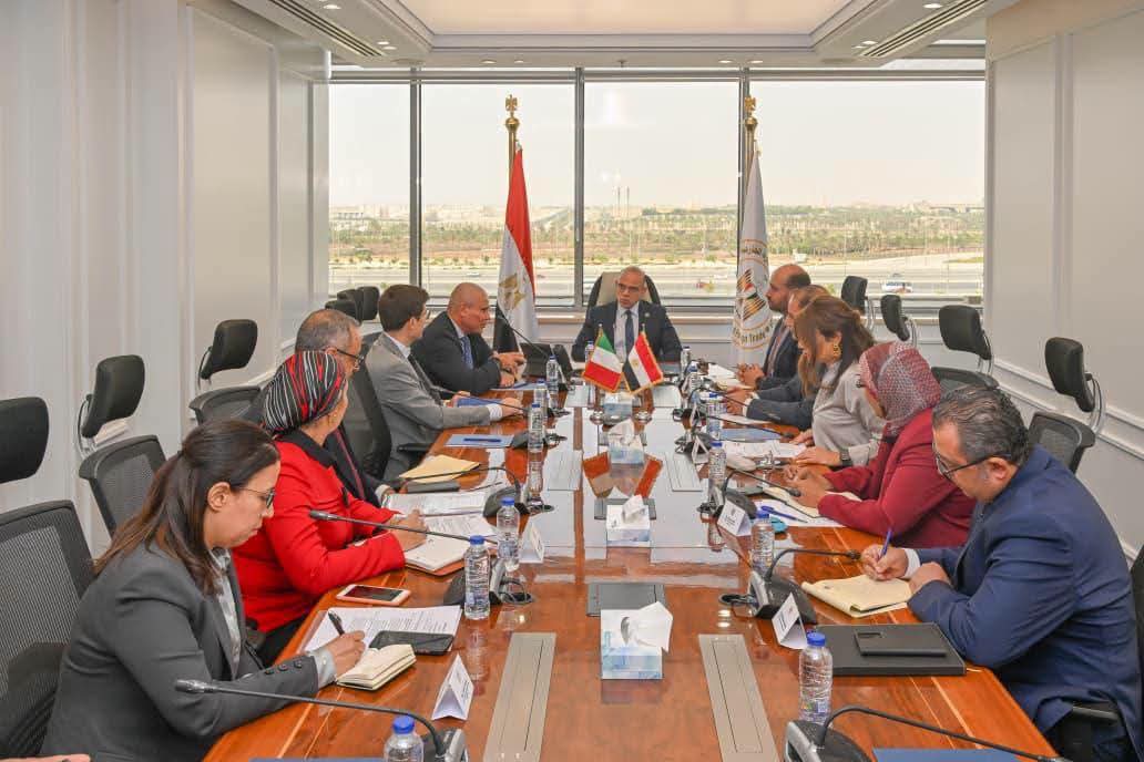 مصر وإيطاليا تبحثان زيادة الاستثمارات وتعزيز التعاون الاقتصادي