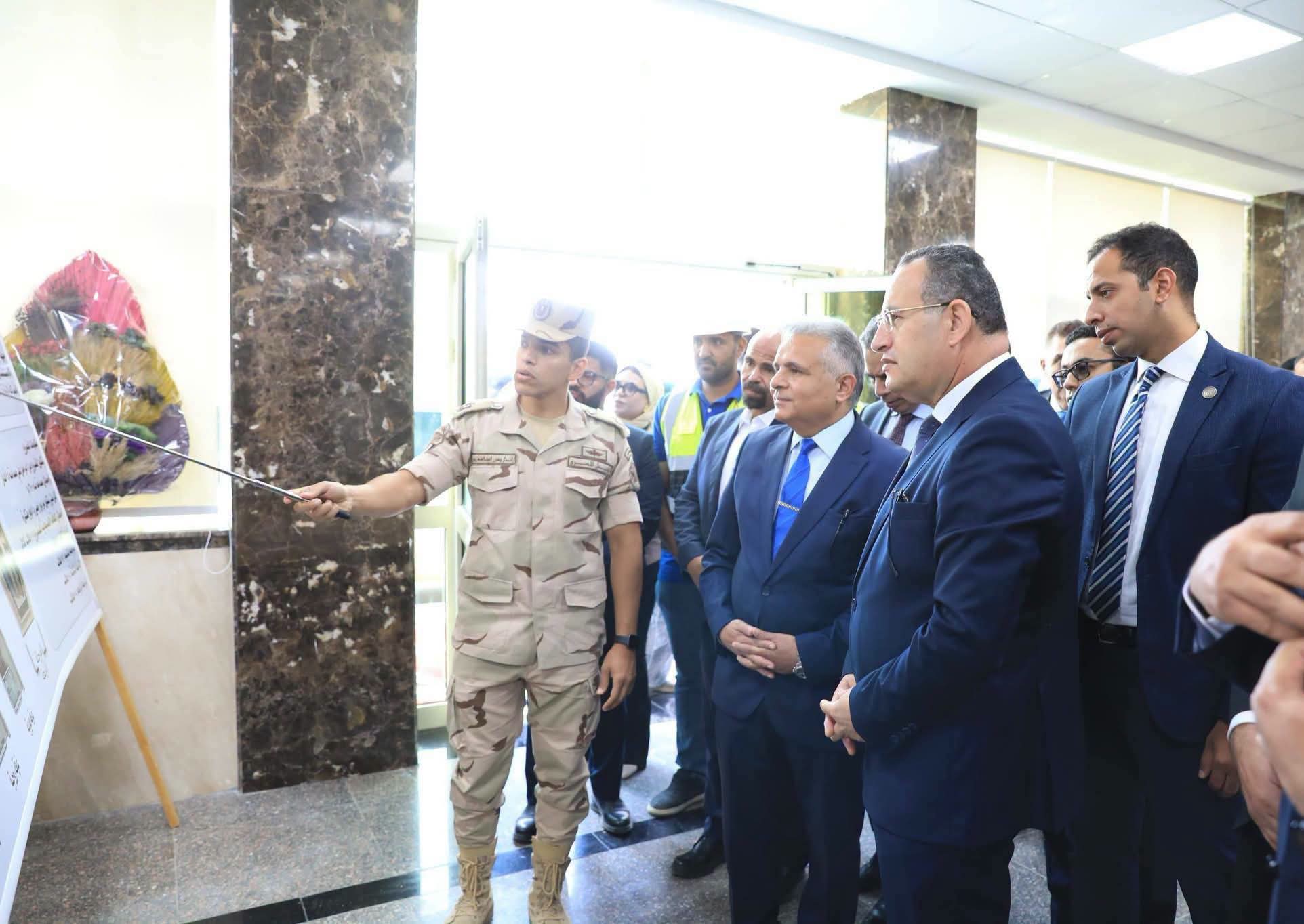 مليار و722 مليون جنيه لتطوير مشروعات التعليم والطب بجامعة السويس