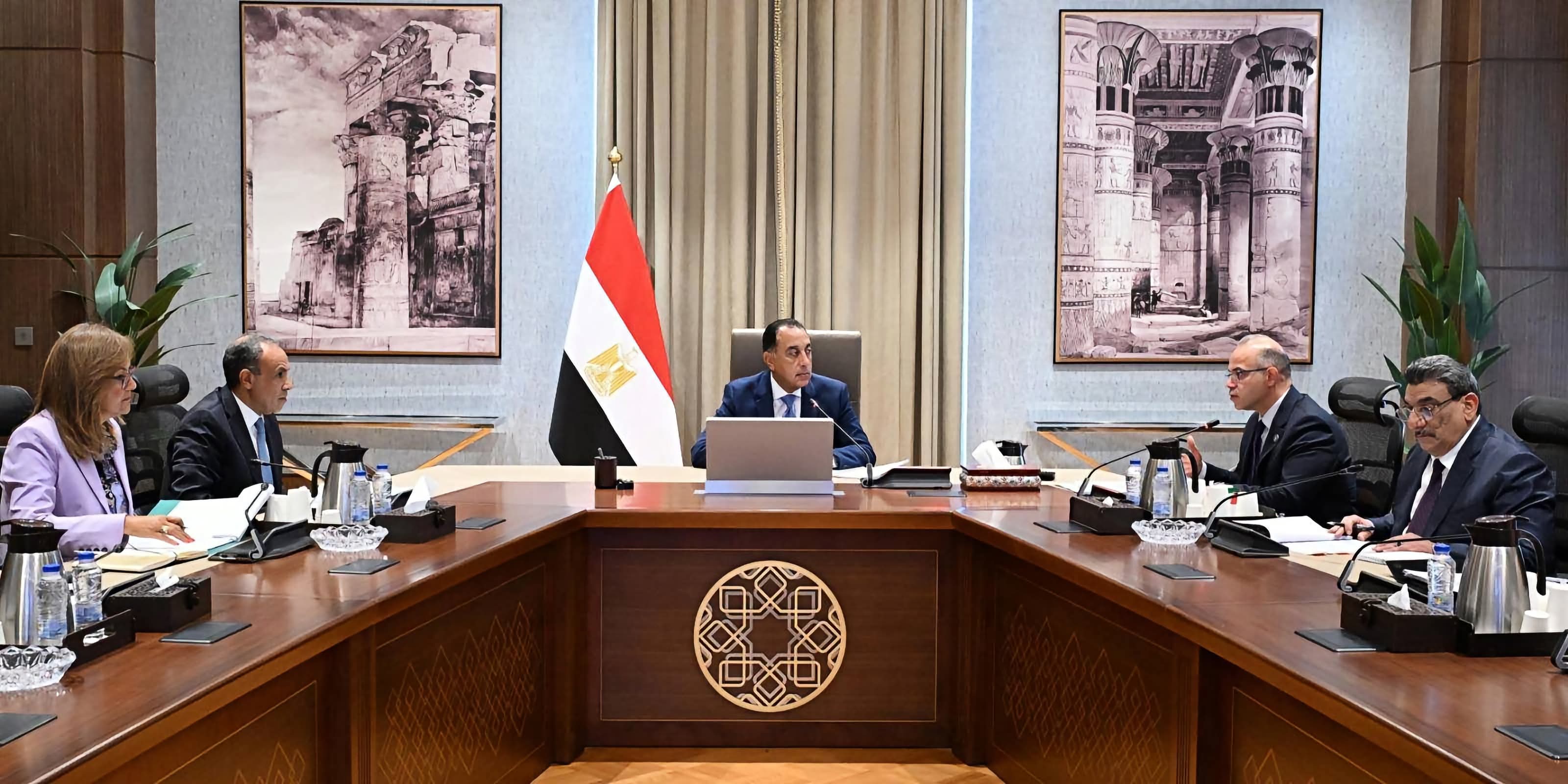 مدبولي يستعرض الترتيبات النهائية لزيارة الرئيس الصيني إلى مصر