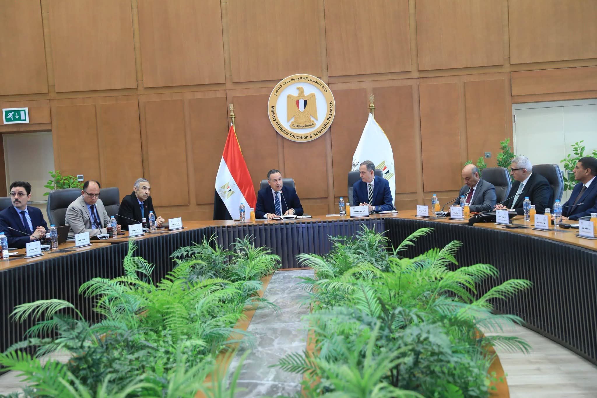 «التعليم العالي» يوجه بربط تخصصات الجامعات التكنولوجية باحتياجات الصناعة وسوق العمل