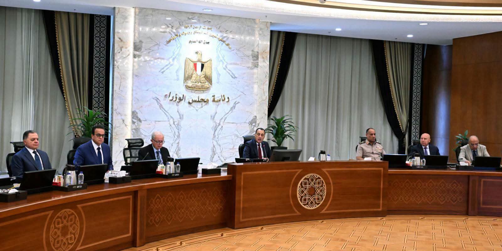 مجلس الوزراء يوافق على 11 قرارًا.. أبرزها خفض الدين وإصدارات دولية بـ3 مليارات دولار