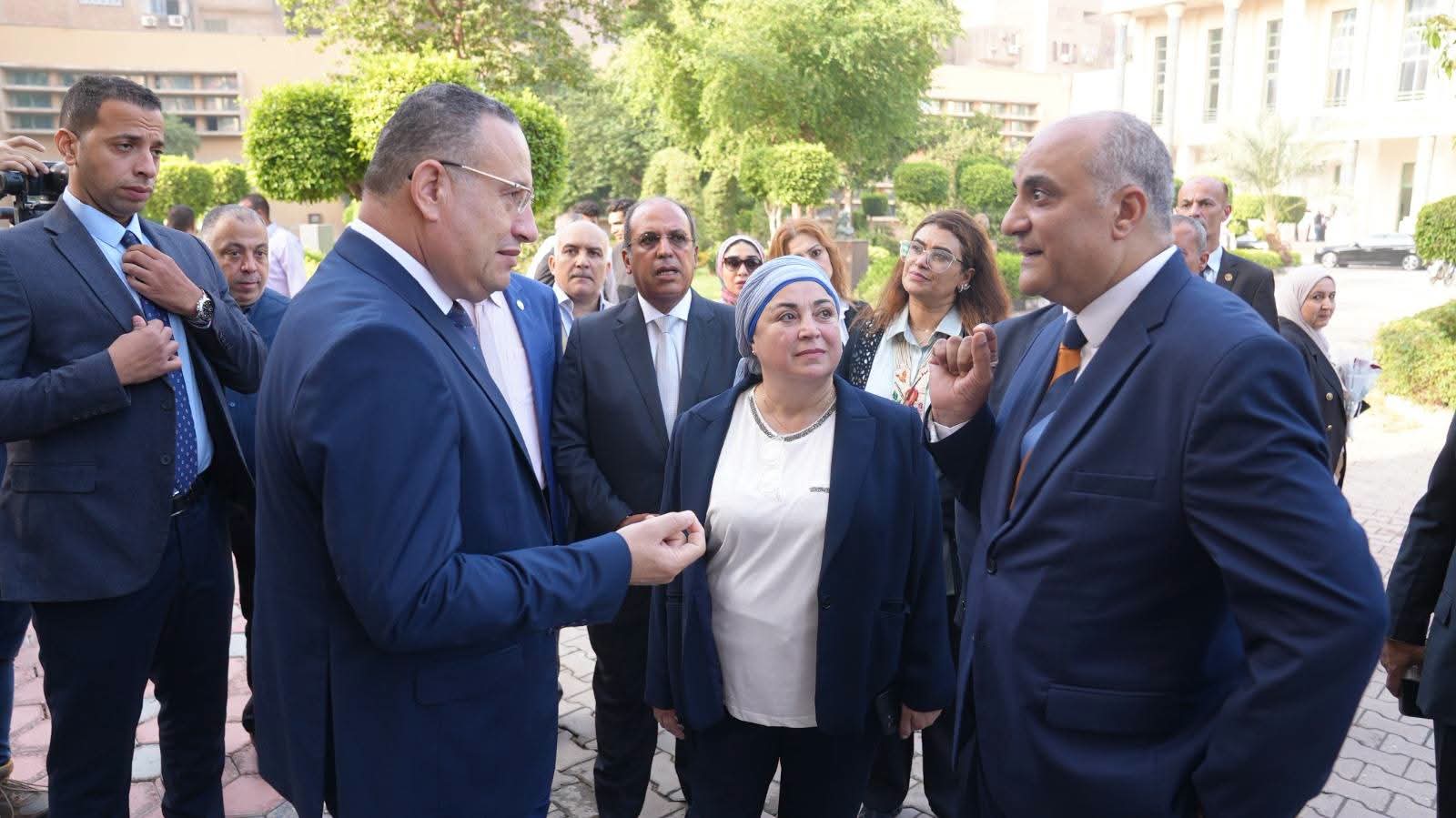 قنصوة يتفقد معاهد أكاديمية الفنون ويؤكد دعم الموهوبين وتحديث المناهج