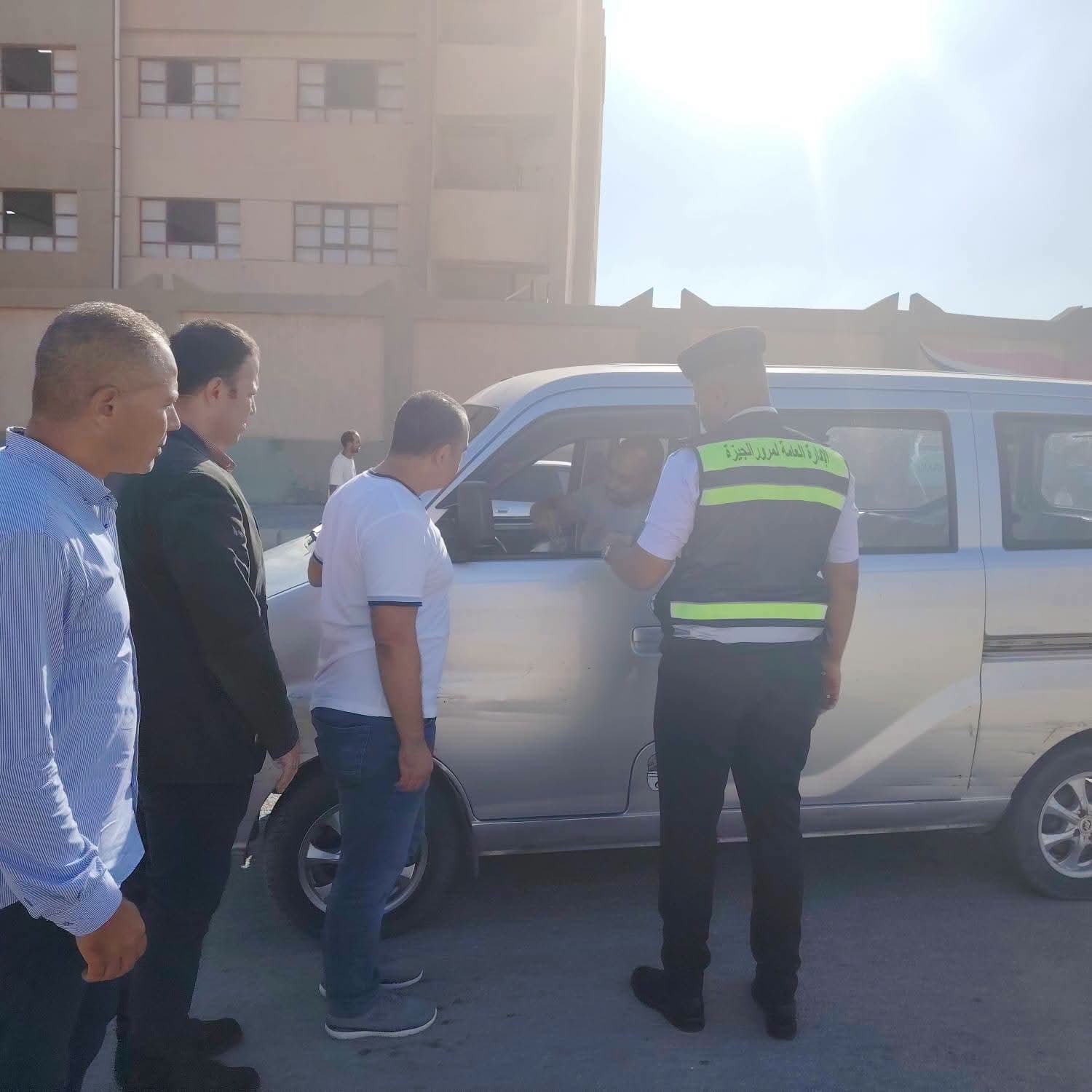 فحص 9 سائقي حافلات مدارس بأكتوبر بعد تداول فيديو لسائق غير متزن