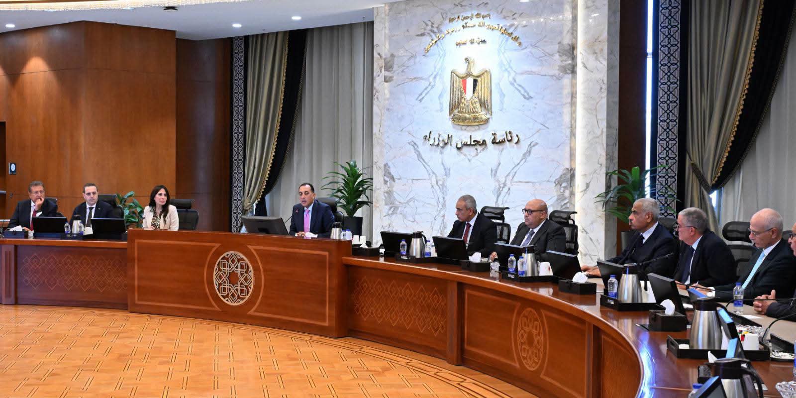 رئيس الوزراء: قانون جديد لتنظيم السوق العقارية وحماية حقوق الحاجزين