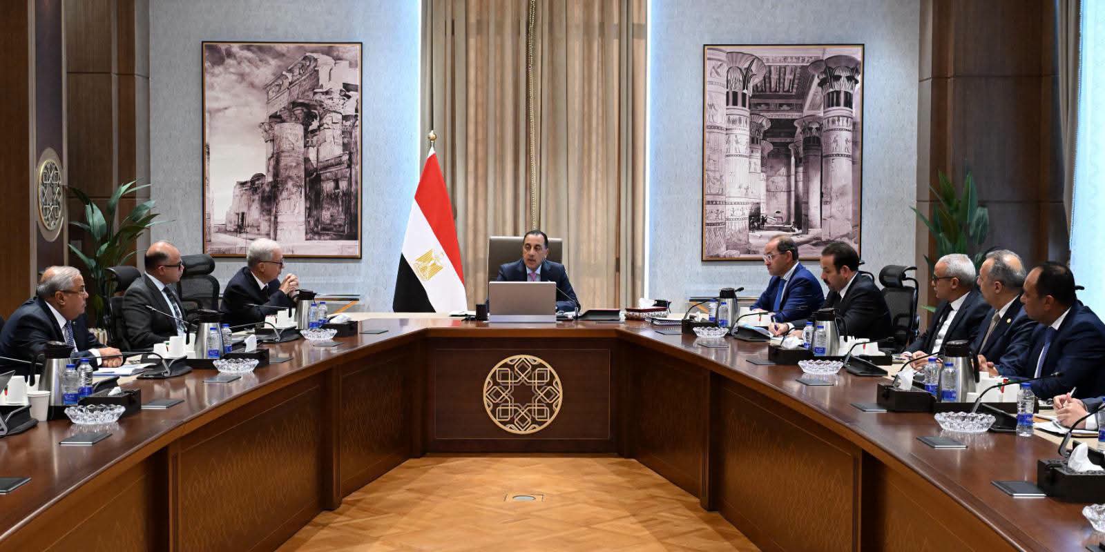مدبولي يتابع إعادة هيكلة الشركات القابضة وتعظيم العائد من أصول الدولة