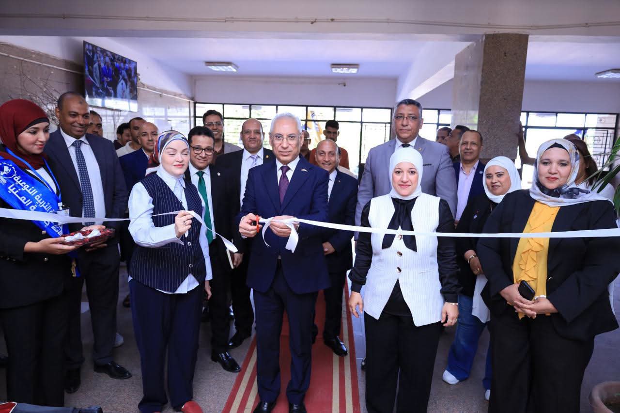 رئيس جامعة المنيا يفتتح مشروعات جديدة بكلية التربية النوعية بعد عام من التطوير
