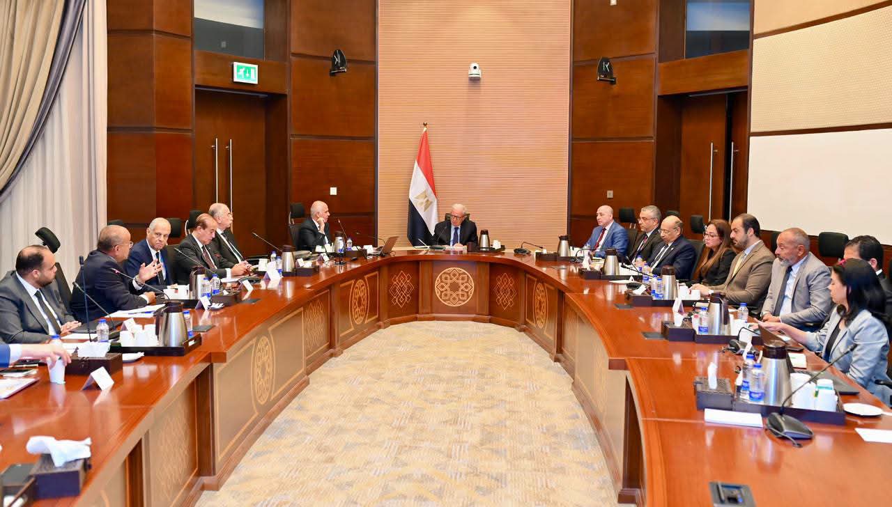 نائب رئيس الوزراء يتابع مشروعات «القابضة للسياحة والفنادق» والتوسعات الجديدة