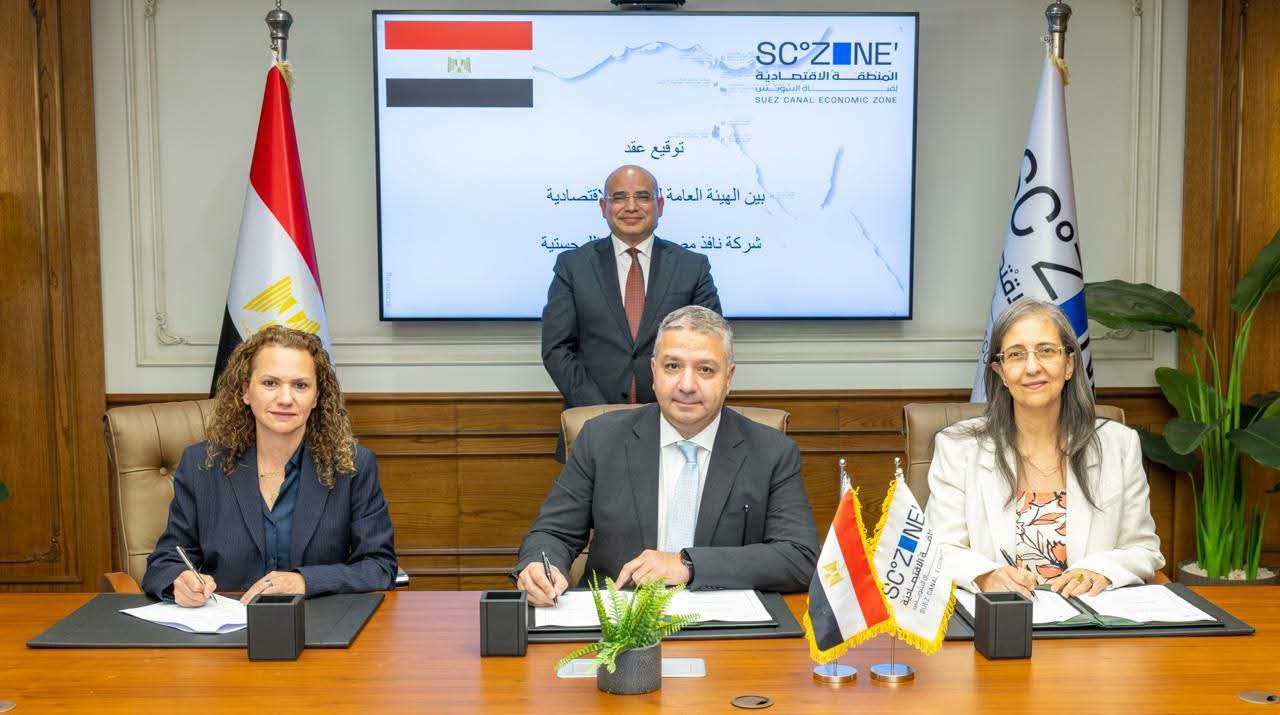 باستثمارات تتجاوز مليار جنيه.. «اقتصادية قناة السويس» توقع عقد إنشاء ساحة ذكية للشاحنات بميناء السخنة