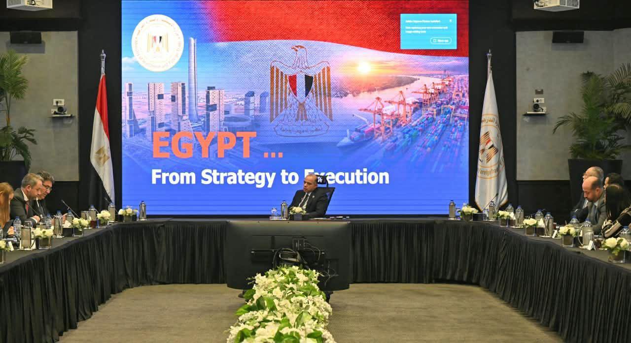مصر تستهدف جذب الاستثمارات عبر 12 قطاعًا واعدًا.. وإطلاق منصة رقمية لتأسيس الشركات والتراخيص