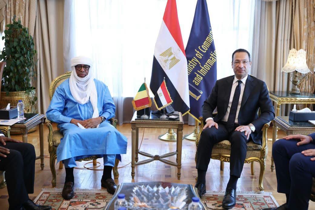 وزير الاتصالات يبحث مع مالي التعاون في التحول الرقمي ومد شبكات الألياف الضوئية