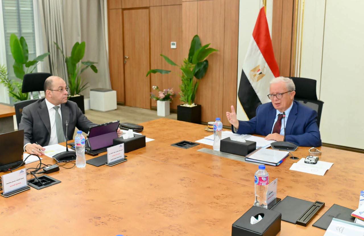 القابضة للتشييد تستهدف إيرادات 35.7 مليار جنيه وأرباحًا بقيمة 5.9 مليار خلال 2026/2027