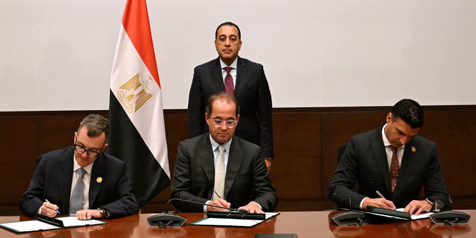 تسوية مديونية بـ102.75 مليار جنيه بين بنك الاستثمار القومي وهيئة المشروعات الصناعية والتعدينية