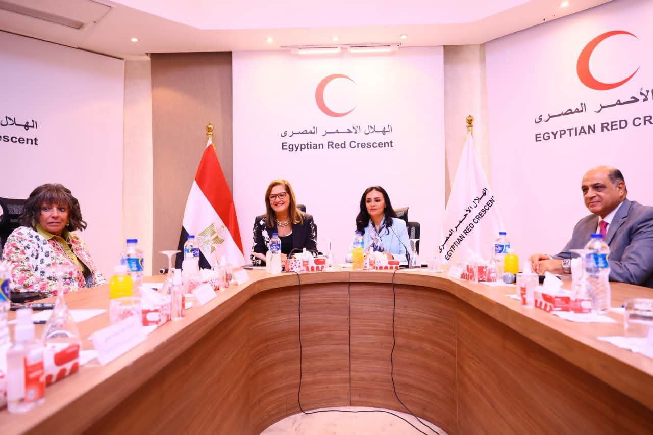 وزيرة التضامن تستقبل مجلس سيدات الأعمال العرب وتبحث تعزيز التعاون الإنساني والتمكين الاقتصادي للمرأة