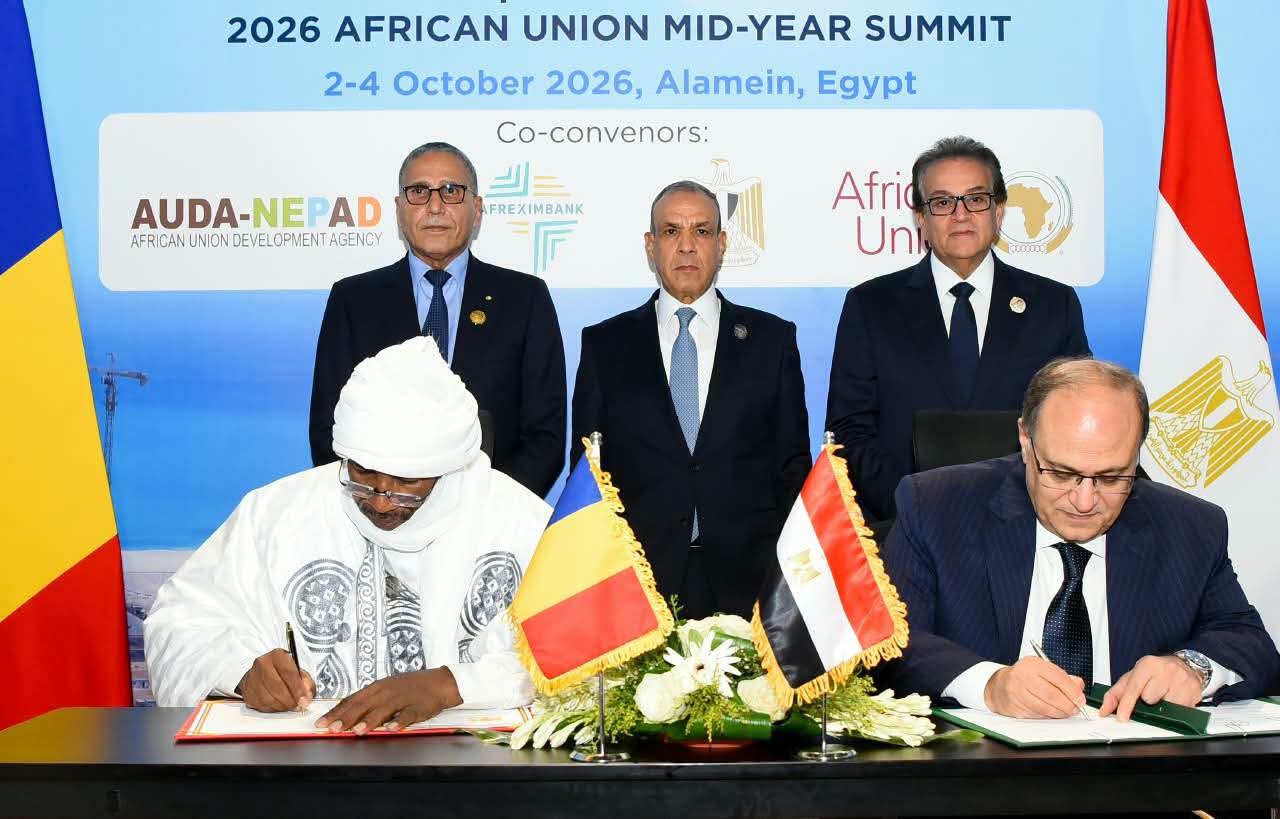 وزير الخارجية يبحث مع نظيره التشادي الجديد تعزيز العلاقات والتعاون المشترك