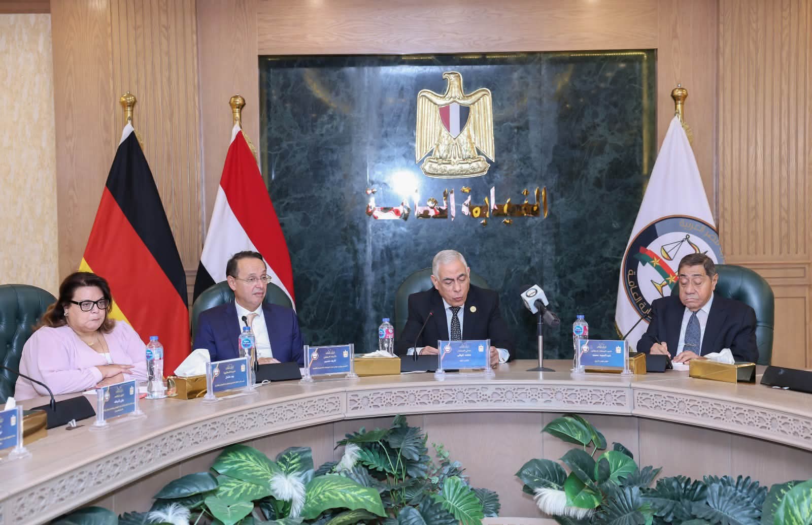 النائب العام يستقبل مجلس أمناء الجامعة الألمانية بالقاهرة لبحث تعزيز التعاون المشترك