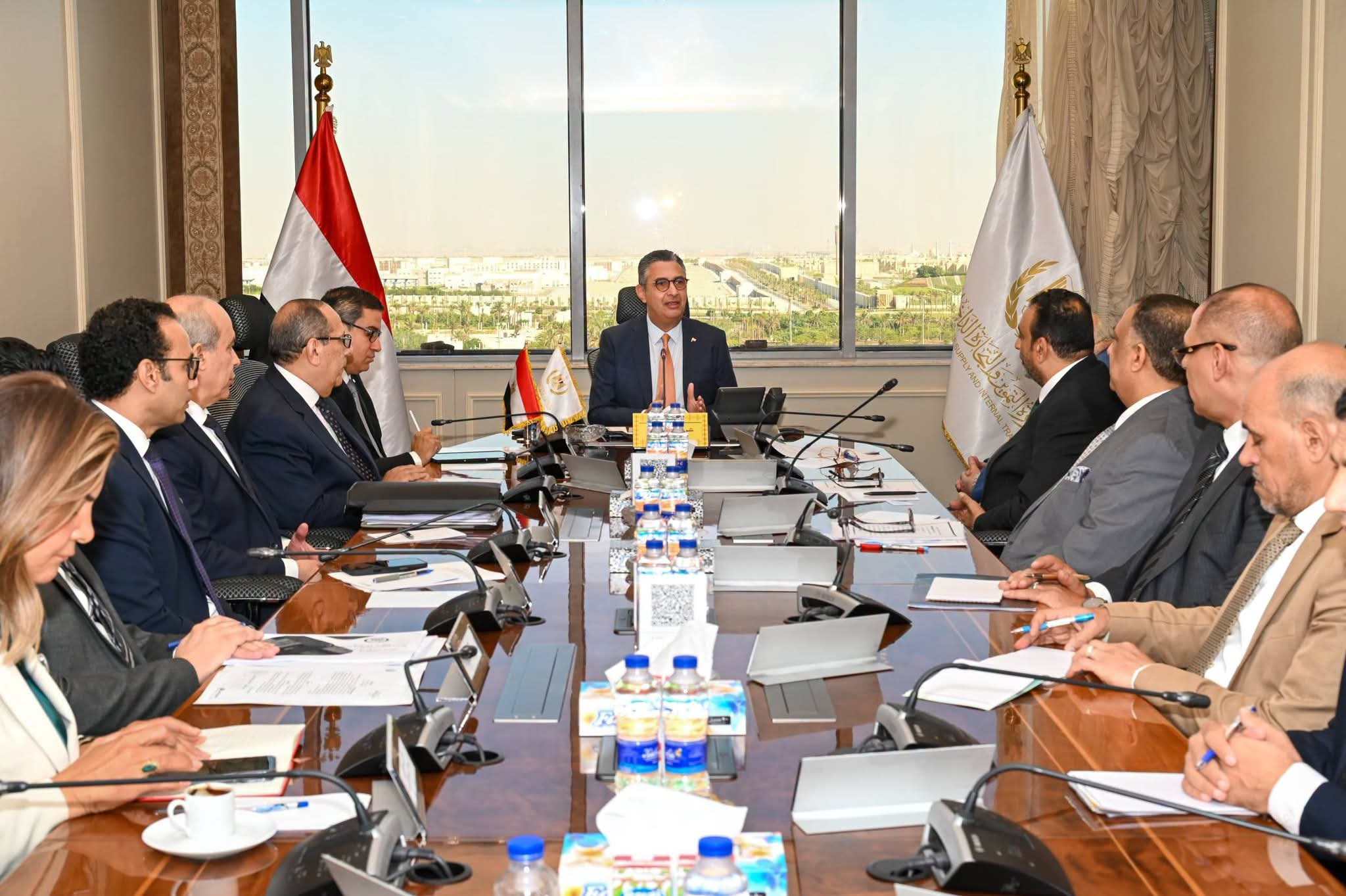 وزير التموين: إتاحة كميات من القمح عبر البورصة السلعية لضمان استقرار سوق الخبز الحر