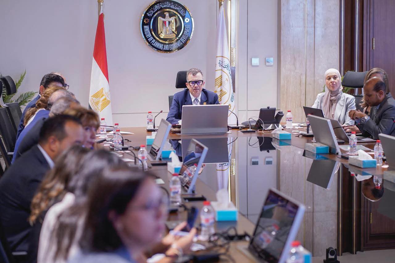 مصر تستهدف تحويل دفة الاقتصاد نحو الإنتاج والتصدير.. والنمو يرتفع إلى 5.1%