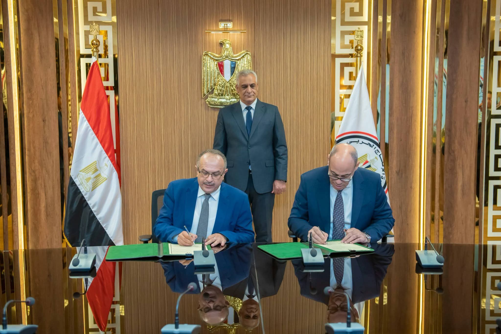 الإنتاج الحربي والمقاولون العرب يوقعان مذكرتي تفاهم للتصنيع المشترك والتوسع في أفريقيا