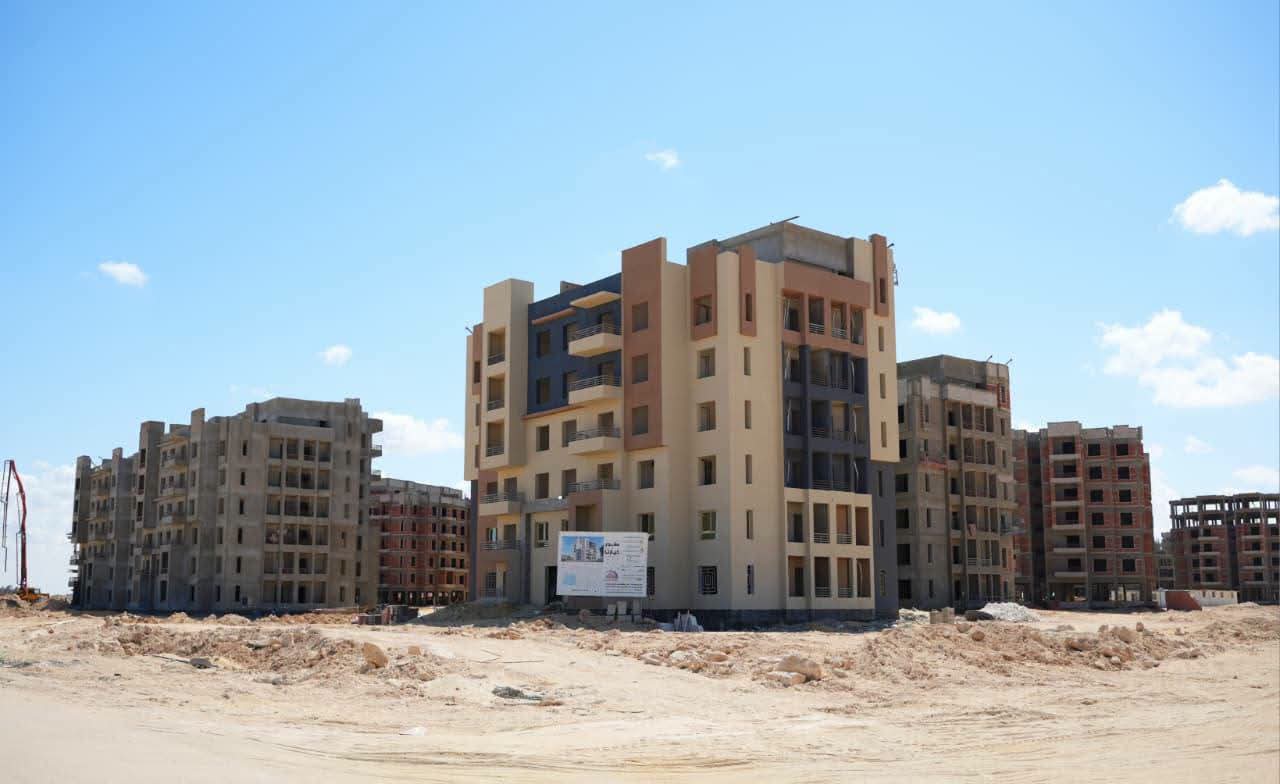 وزيرة الإسكان تتابع مشروعات العلمين الجديدة وفرص الاستثمار وأعمال نفق الطريق الدولي