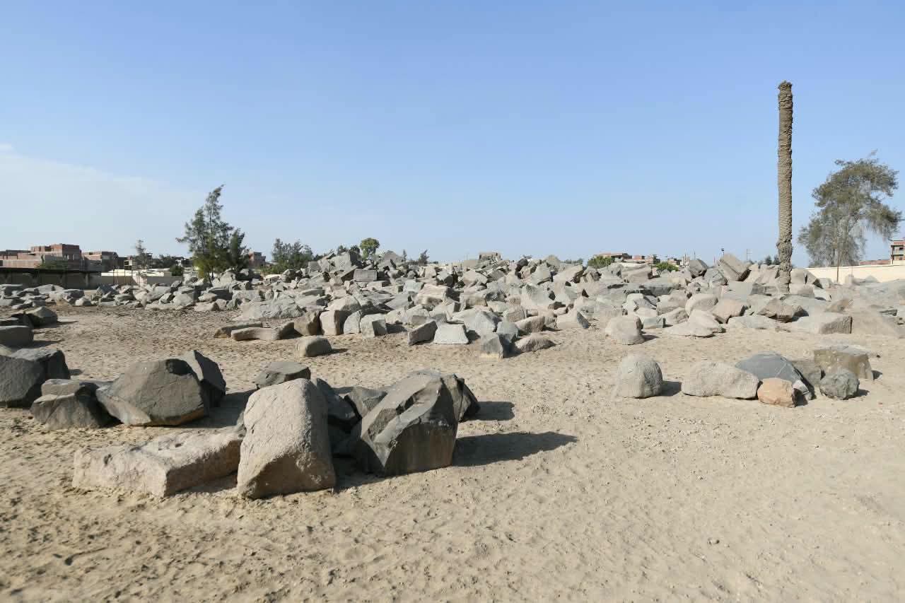 معبد بهبيت الحجارة يعود للواجهة.. توجيه بإعداد تصور لإعادة بنائه وتطويره