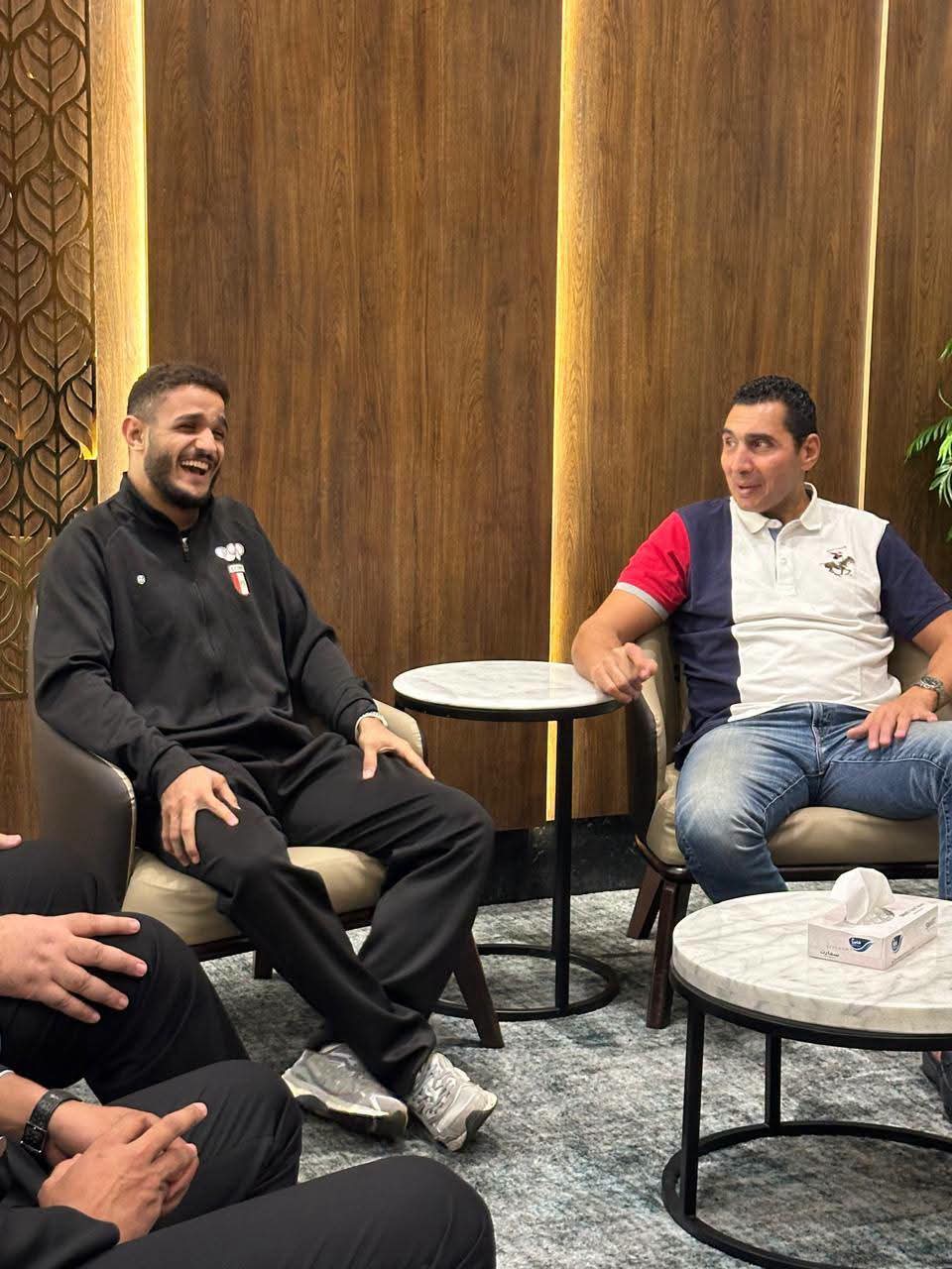 وزير الشباب والرياضة يستقبل مصطفى حسين بعد تتويجه بذهبية العالم للمصارعة تحت 23 سنة