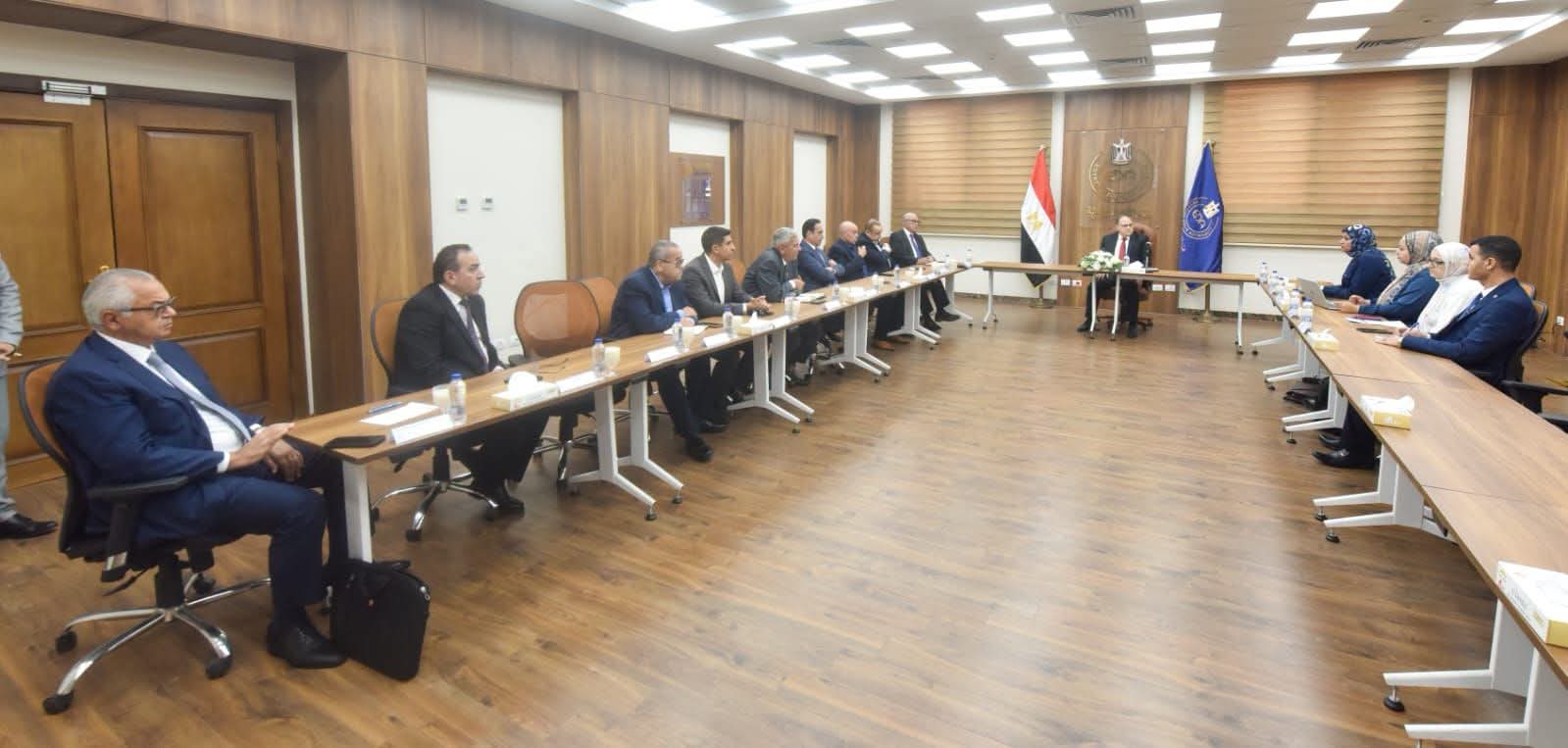 هيئة الدواء تبحث مع غرفة الصناعة تعزيز الاستثمار ودعم صناعة الدواء