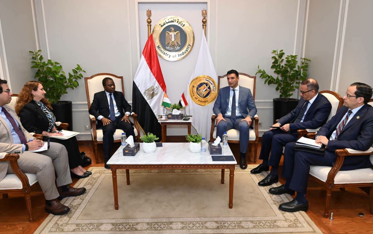 مصر وكوت ديفوار تبحثان مشروعات صناعية مشتركة لتعزيز الاستثمارات والتكامل الإفريقي