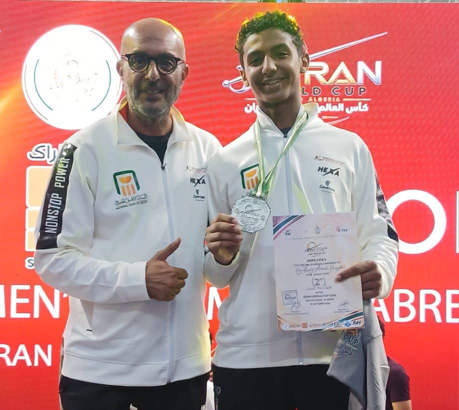 أحمد القاضي يحصد فضية كأس العالم للسلاح للشباب في الجزائر
