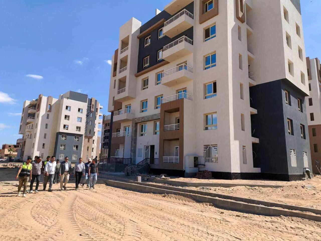 وزيرة الإسكان تتابع مشروعات التنمية والتوسع العمراني بمدينة السادات