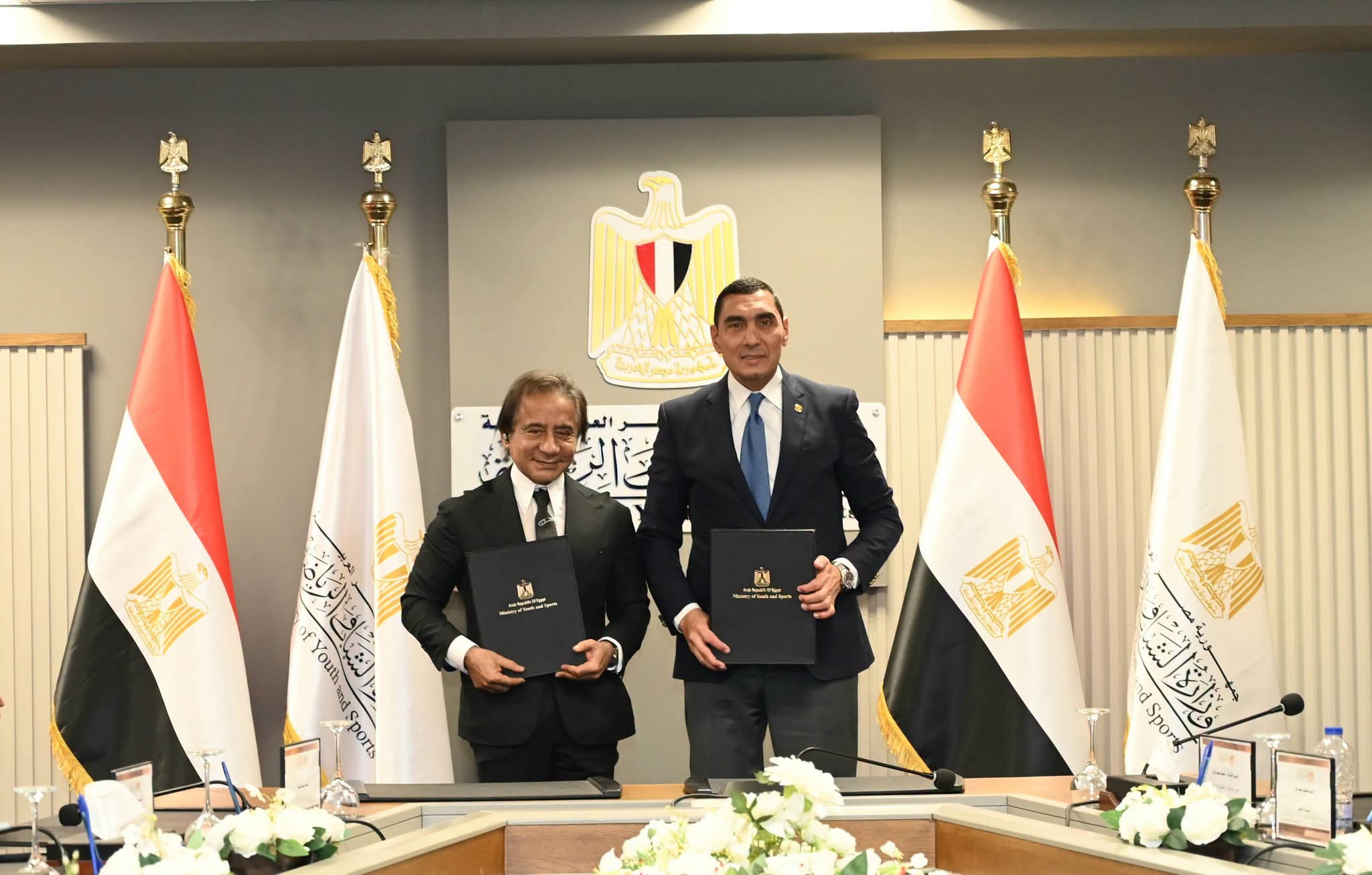 حديد عز تضخ 150 مليون جنيه لتطوير مراكز الشباب وإطلاق «بطل من حديد»