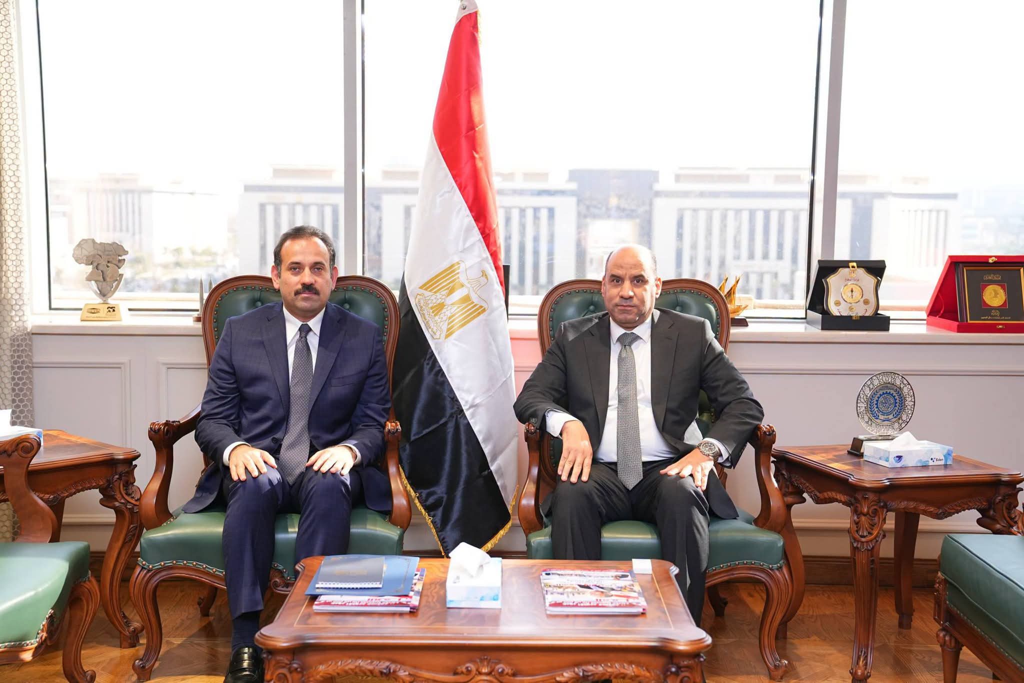 «العمل» و«مستقبل مصر» يبحثان رعاية العمالة غير المنتظمة وتوفير فرص التدريب والتشغيل