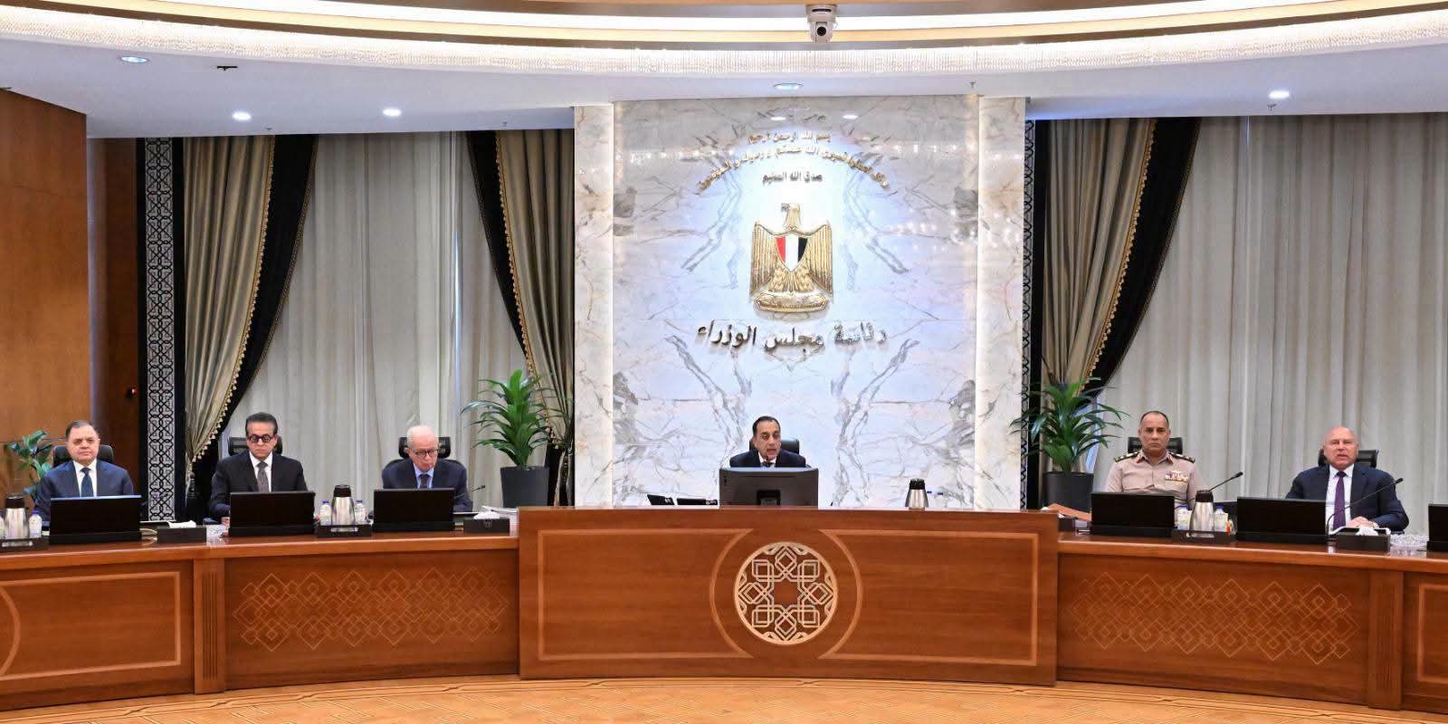 الحكومة: تخفيض 30% من استهلاك العدادات الكودية وتمديد مهلة السكن البديل 3 أشهر